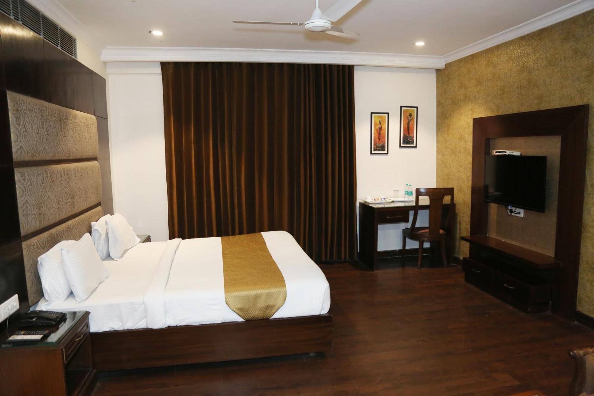לודהיאנה Hotel Imperial Executive מראה חיצוני תמונה