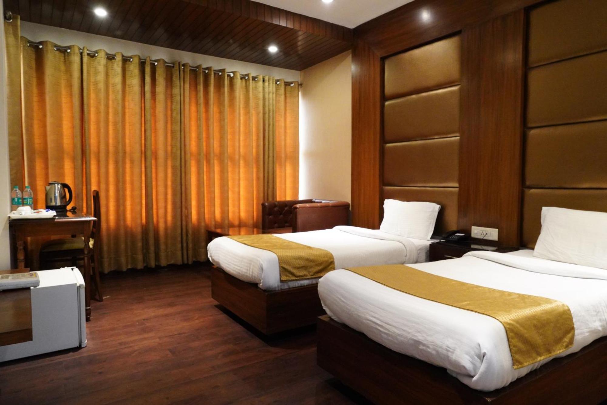לודהיאנה Hotel Imperial Executive מראה חיצוני תמונה